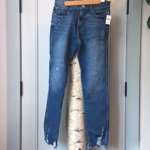 GAP High Rose Slim Straight Jean Medium Destroy